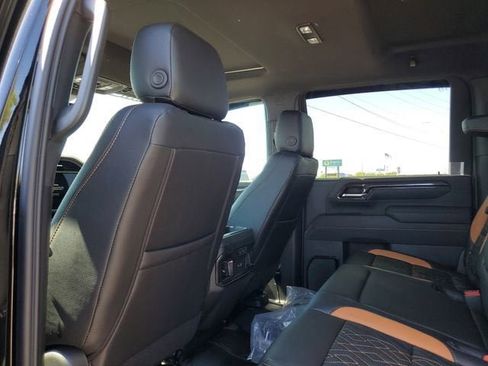 New 2026 GMC Sierra 2500 AT4 w/ Technology Package AWD/4WD image 12