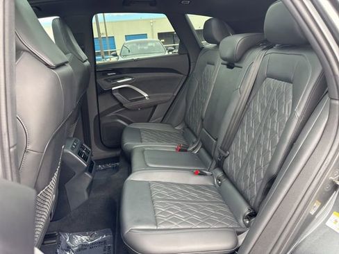 Used 2025 Audi SQ5 Premium Plus image 24