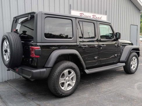 Used 2021 Jeep Wrangler Unlimited Sport AWD/4WD image 6
