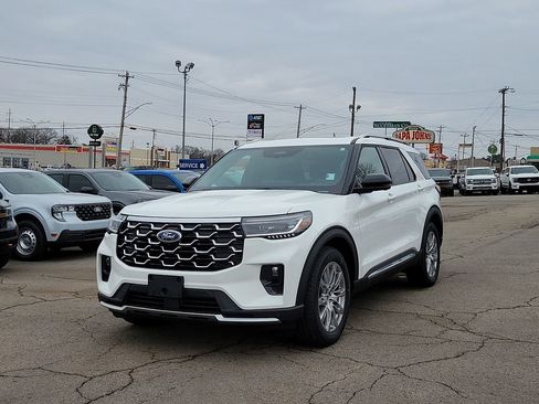 New 2026 Ford Explorer Platinum RWD image 2