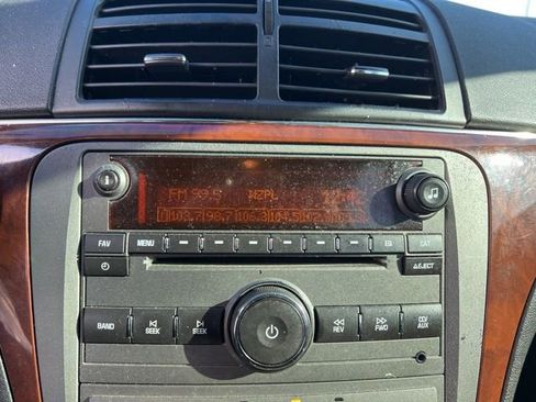 Used 2009 Saturn Aura XR image 17