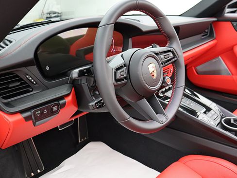 Used 2026 Porsche 911 Carrera 4 GTS AWD/4WD image 29