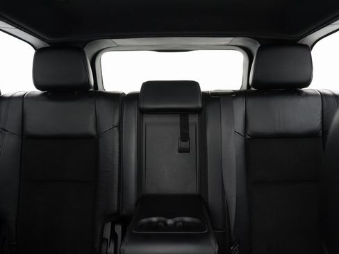 Used 2022 Jeep Grand Cherokee Laredo X image 33