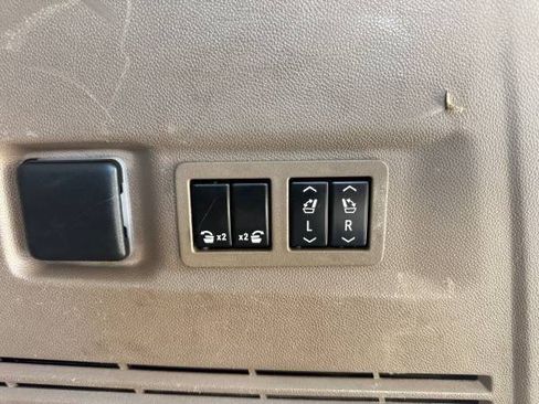 Used 2022 GMC Yukon XL Denali AWD/4WD image 22