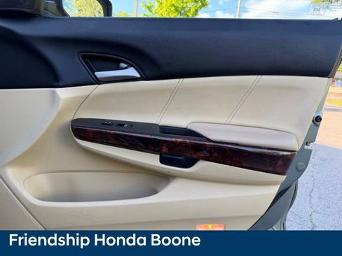 Used 2010 Honda Crosstour EX-L image 38