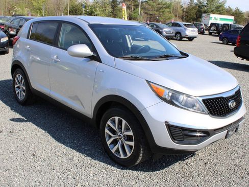 Used 2016 Kia Sportage LX AWD/4WD image 4