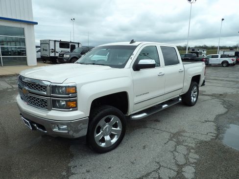 Used 2015 Chevrolet Silverado 1500 LTZ image 2