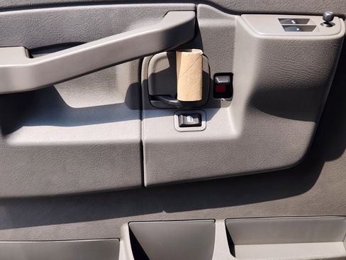 New 2025 GMC Savana 2500 Extended w/ Driver Convenience Package image 18