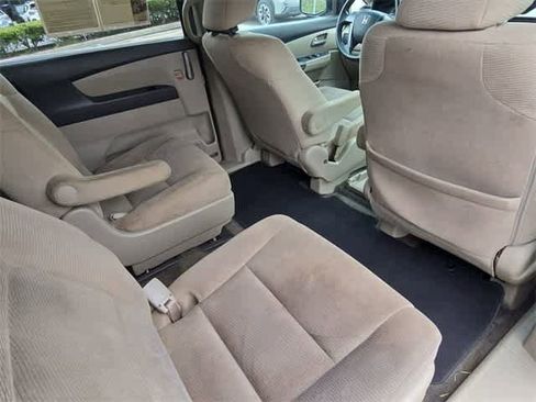 Used 2011 Honda Odyssey LX image 17