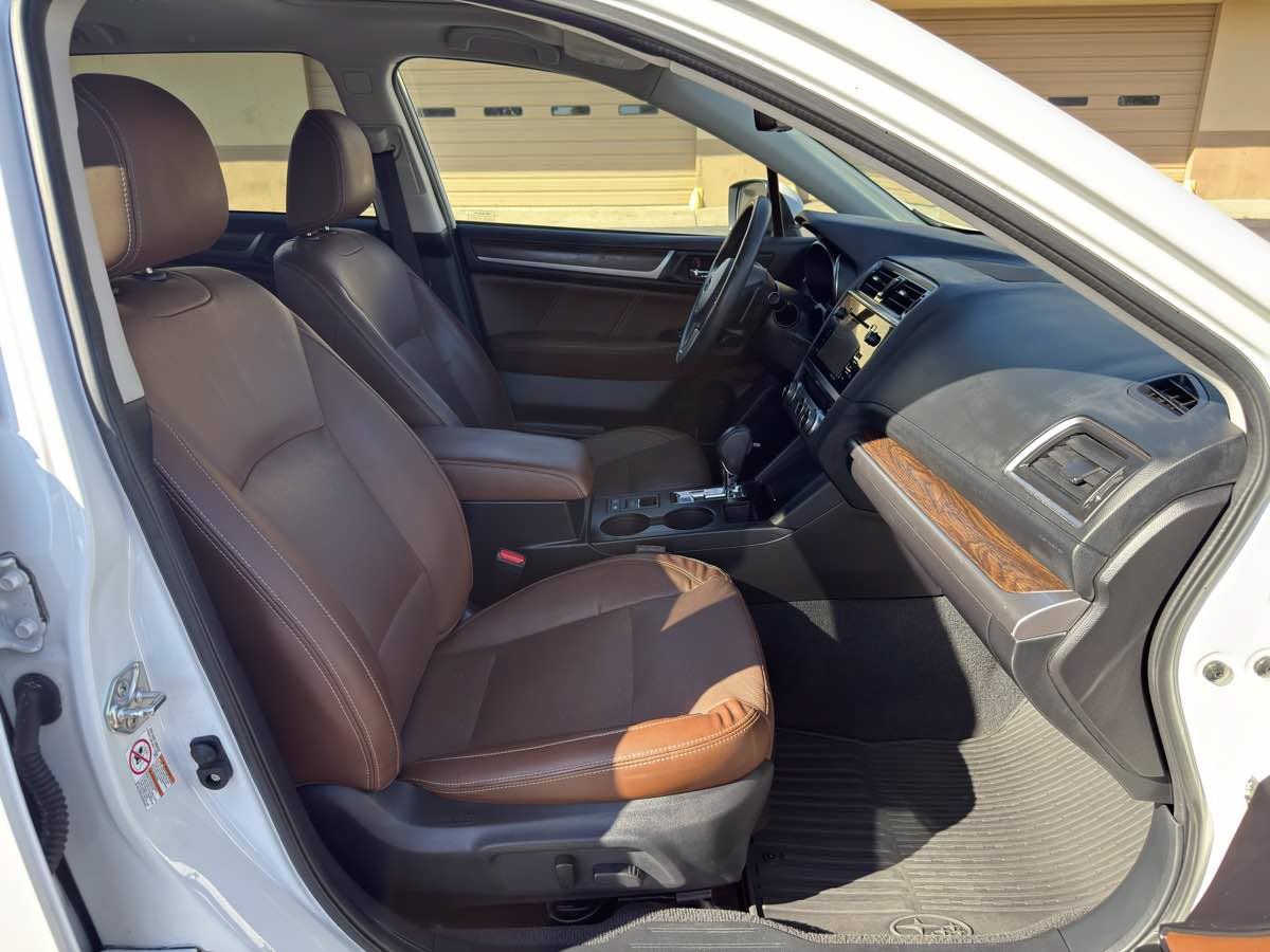 Used 2017 Subaru Outback 3.6R Touring w/ Popular Package #5A AWD/4WD image 21