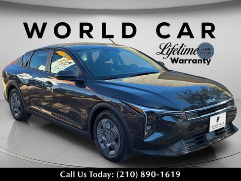 New 2026 Kia K4 LX image 16