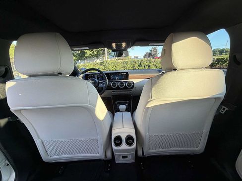Used 2022 Mercedes-Benz A 220 4MATIC image 20