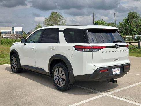 Certified 2025 Nissan Pathfinder S FWD image 7