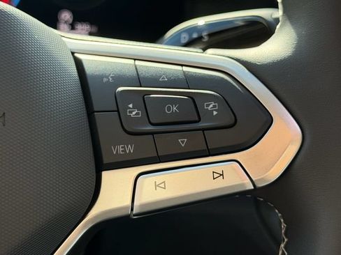 Certified 2026 Volkswagen Tiguan SE FWD image 26