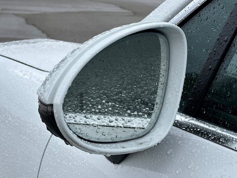 Used 2024 Porsche Cayenne image 54