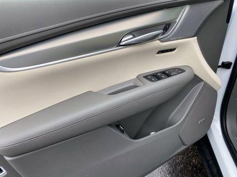 Used 2025 Cadillac XT5 Premium Luxury w/ LPO, Floor Liner Package image 6