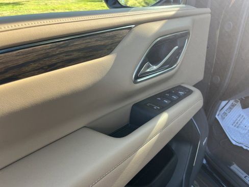 Certified 2024 Chevrolet Suburban Premier w/ Premium Package 2 image 35