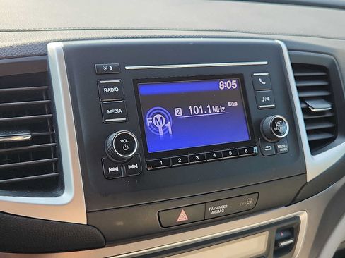 Certified 2017 Honda Pilot LX image 15