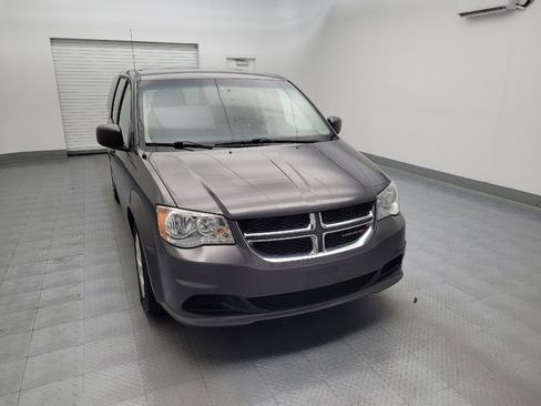 Used 2017 Dodge Grand Caravan SE w/ Power Window Group FWD image 14