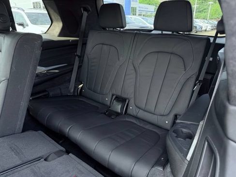 Used 2019 BMW X7 xDrive50i w/ M Sport Package AWD/4WD image 27