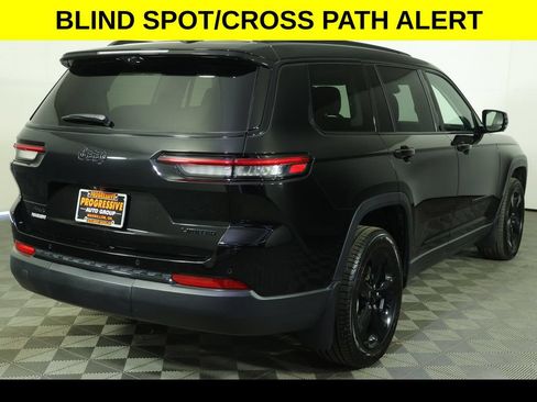 Used 2023 Jeep Grand Cherokee L Limited w/ Luxury Tech Group II AWD/4WD image 15