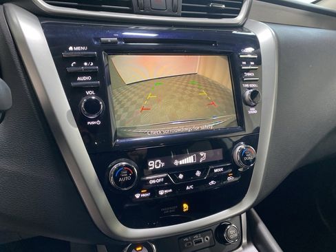 Used 2019 Nissan Murano SV image 23