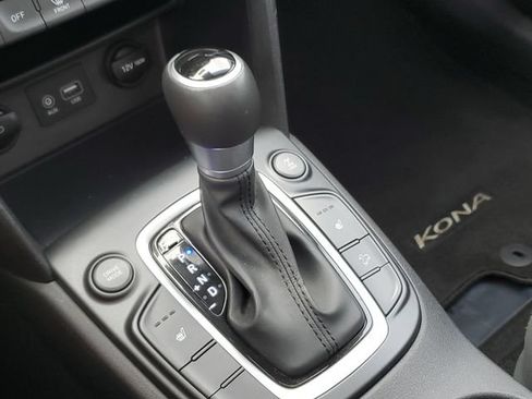 Used 2019 Hyundai Kona Limited AWD/4WD image 31