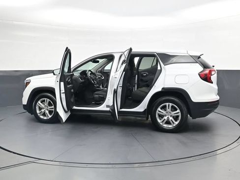 Used 2024 GMC Terrain SLE FWD image 43