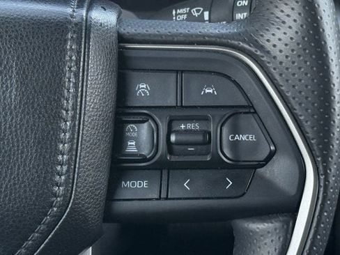 Used 2026 Toyota 4Runner SR5 AWD/4WD image 14