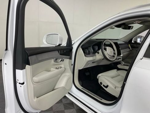 New 2026 Volvo XC90 B5 Ultra AWD/4WD image 27