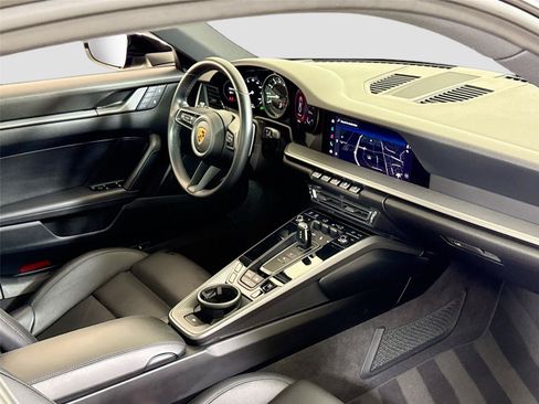 Used 2022 Porsche 911 Carrera w/ Premium Package RWD image 28