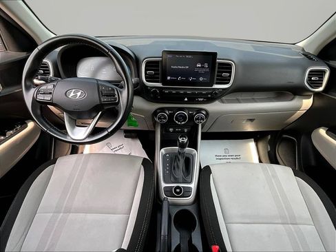 Certified 2023 Hyundai Venue SEL w/ Cargo Package FWD image 7
