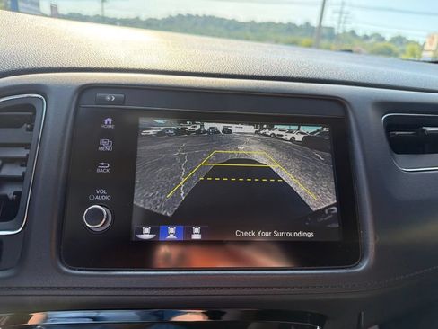 Used 2021 Honda HR-V EX image 18