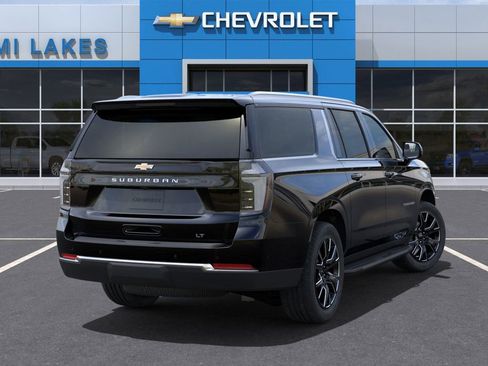 New 2025 Chevrolet Suburban LT w/ Comfort Package image 4