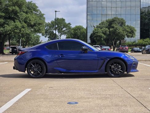 Used 2022 Toyota GR86 Premium RWD image 7