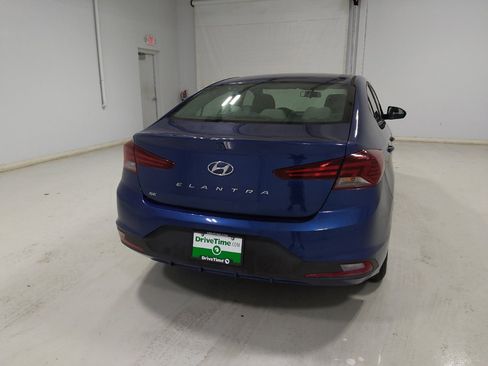 Used 2019 Hyundai Elantra SE FWD image 7