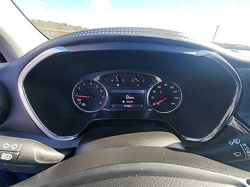 Used 2024 Chevrolet Blazer LT w/ Convenience Package image 16