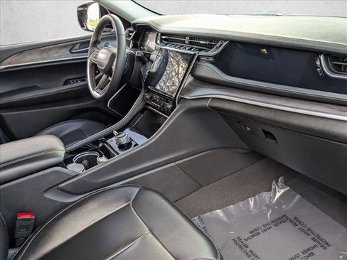 Used 2023 Jeep Grand Cherokee 4WD 4xe image 23