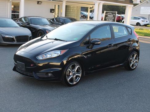 Used 2017 Ford Fiesta ST image 4