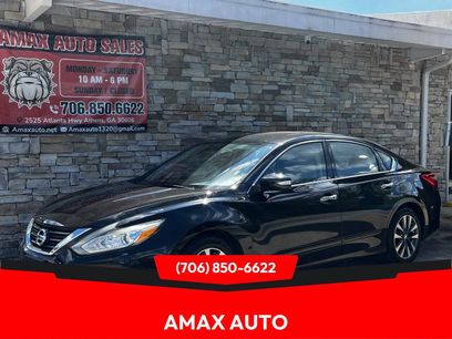 Used 2017 Nissan Altima 2.5 SL w/ Moonroof Package