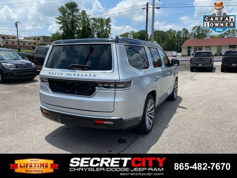Used 2023 Jeep Grand Wagoneer Series II AWD/4WD image 5