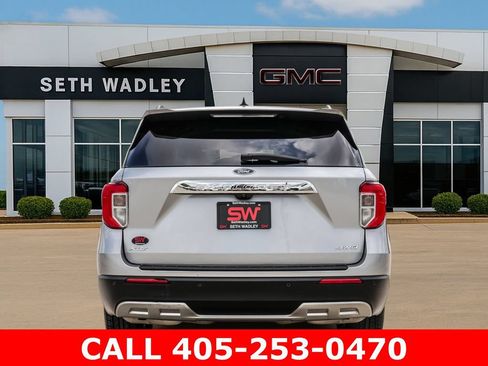 Used 2023 Ford Explorer XLT w/ Equipment Group 202A AWD/4WD image 60