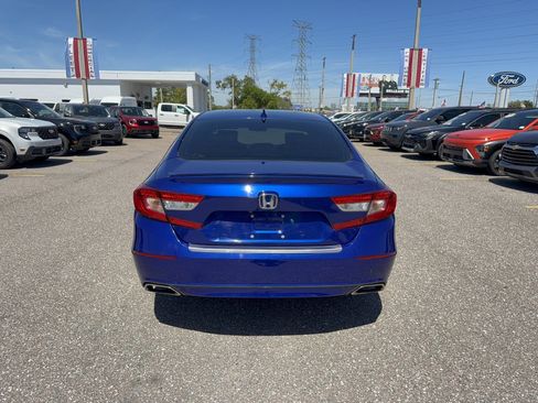 Used 2018 Honda Accord Sport image 6