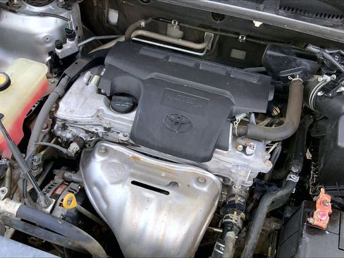 Used 2014 Toyota RAV4 LE FWD image 32