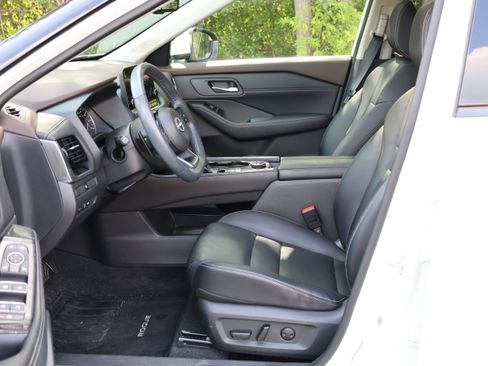 Used 2023 Nissan Rogue SL w/ SL Premium Package AWD/4WD image 22