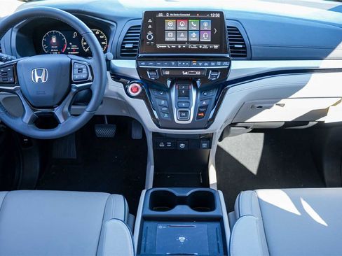 Certified 2026 Honda Odyssey Touring image 10