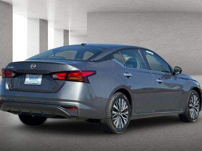 Used 2025 Nissan Altima 2.5 SV