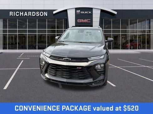Used 2023 Chevrolet TrailBlazer RS w/ Convenience Package AWD/4WD image 2