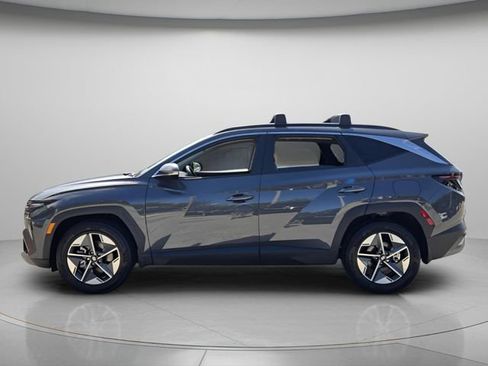 Used 2025 Hyundai Tucson SEL FWD image 4