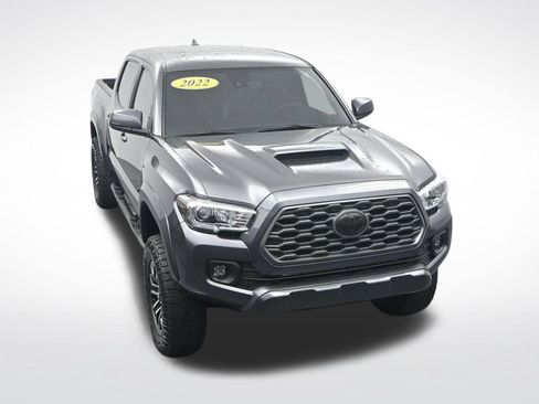 Used 2022 Toyota Tacoma TRD Sport w/ Technology Package AWD/4WD image 24